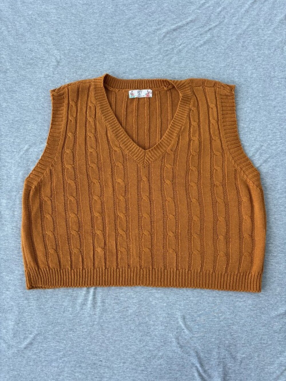FCT With Love Rust Cable Knit Sweater Vest L Dark Academia Cropped Fall Preppy